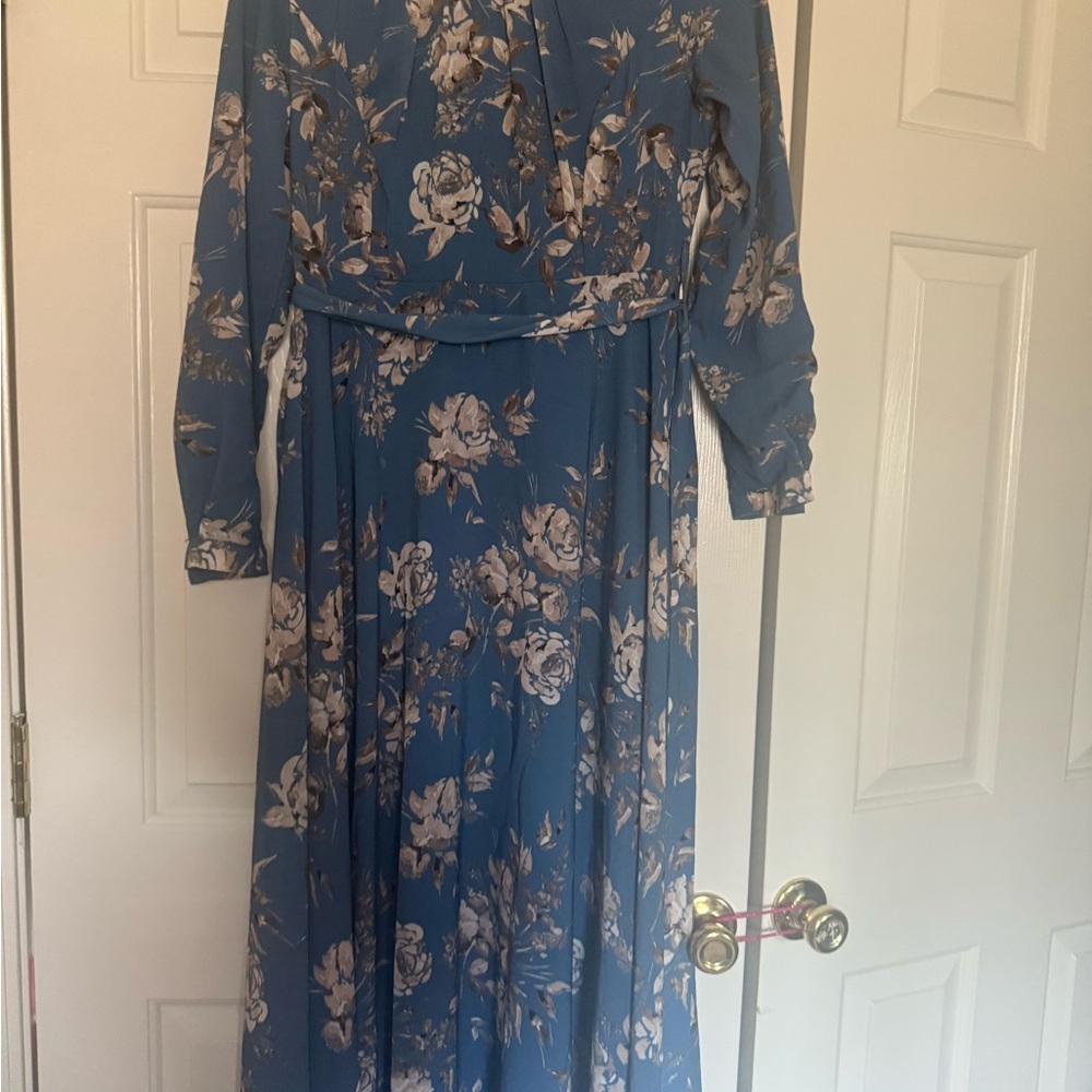 Butik Sare Blue Floral maxi dress - Picture 9 of 9
